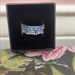 Elegant Blue and Silver Women's 2 band rings size 8